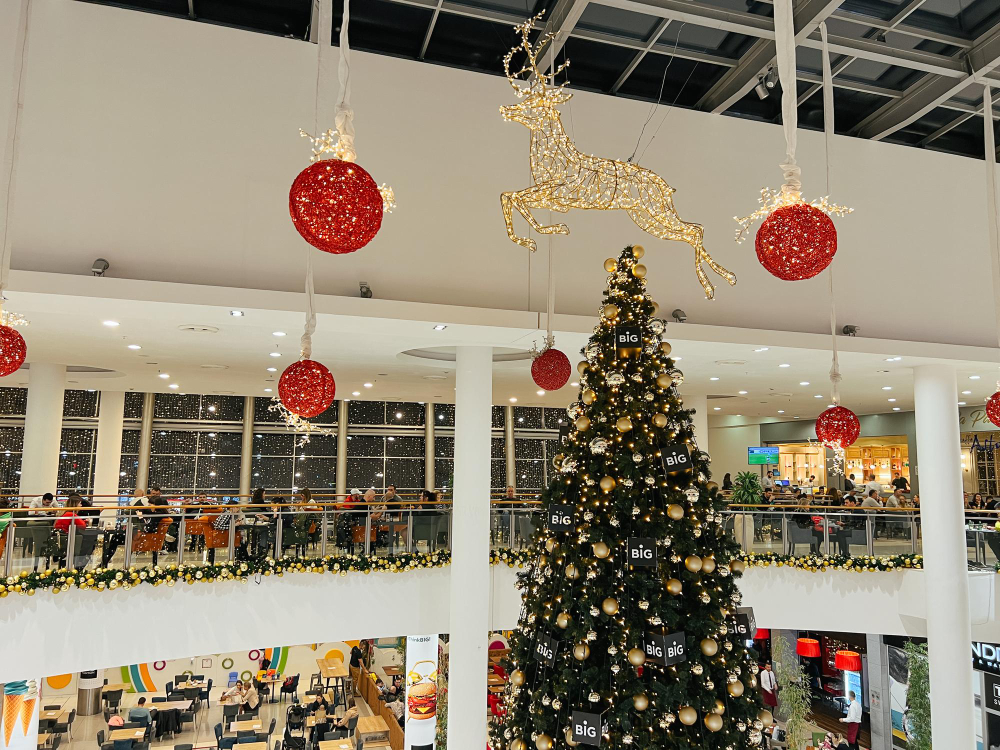 dekorasi natal di mall